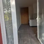 With Yard On The River Apartment *